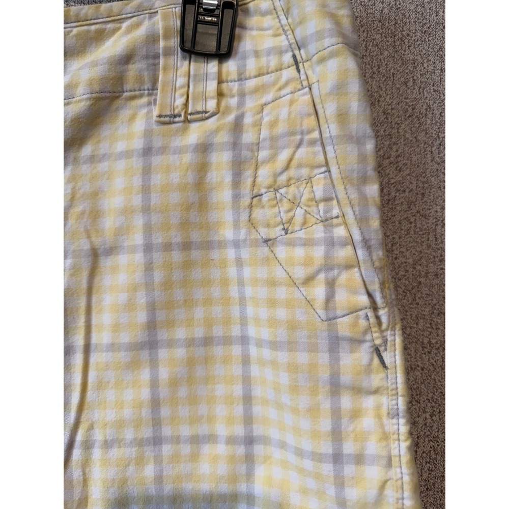 Levis Womens Yellow Gingham Plaid Casual Shorts Button Flap Pockets Est 1853 - Picture 2 of 10